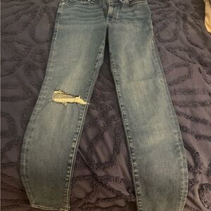 Good American Classic Blue Straight Leg Jeans